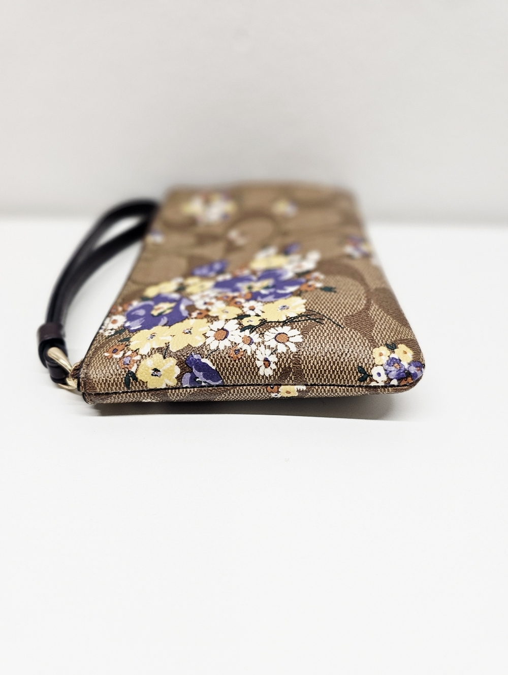 Coach Corner Zip Floral Wristlet F31914 - Picture 6 of 9